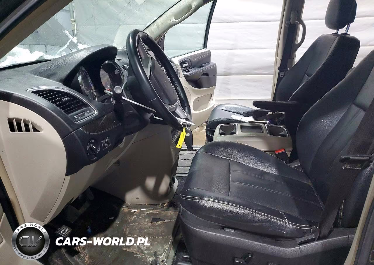 2016 Chrysler Town & Country Touring VIN:2C4RC1BG5GR301409 - 7