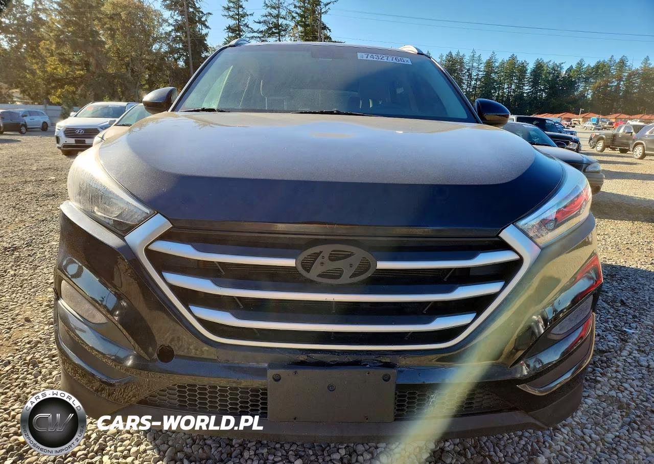 2017 Hyundai Tucson Se VIN:KM8J33A4XHU446655 - 5