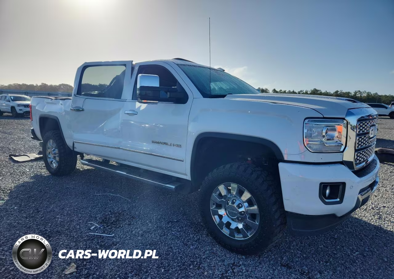 2019 GMC Sierra K2500 Denali VIN:1GT12SEY0KF269463 - 4
