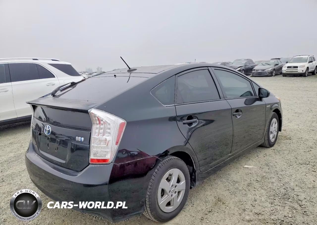 2011 Toyota Prius VIN:JTDKN3DU2B1452750 - 3