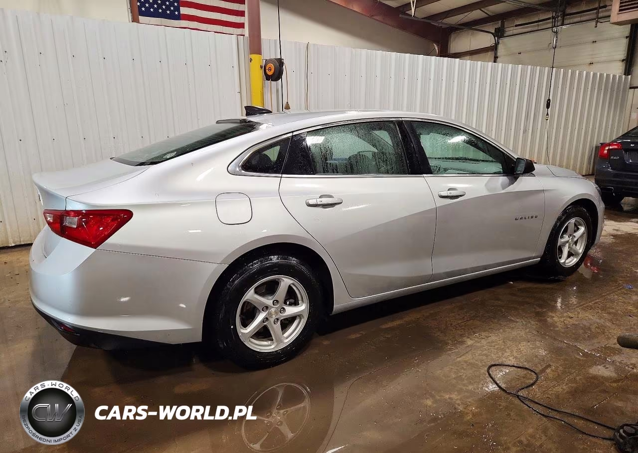 2018 Chevrolet Malibu Ls VIN:1G1ZB5ST2JF100159 - 3