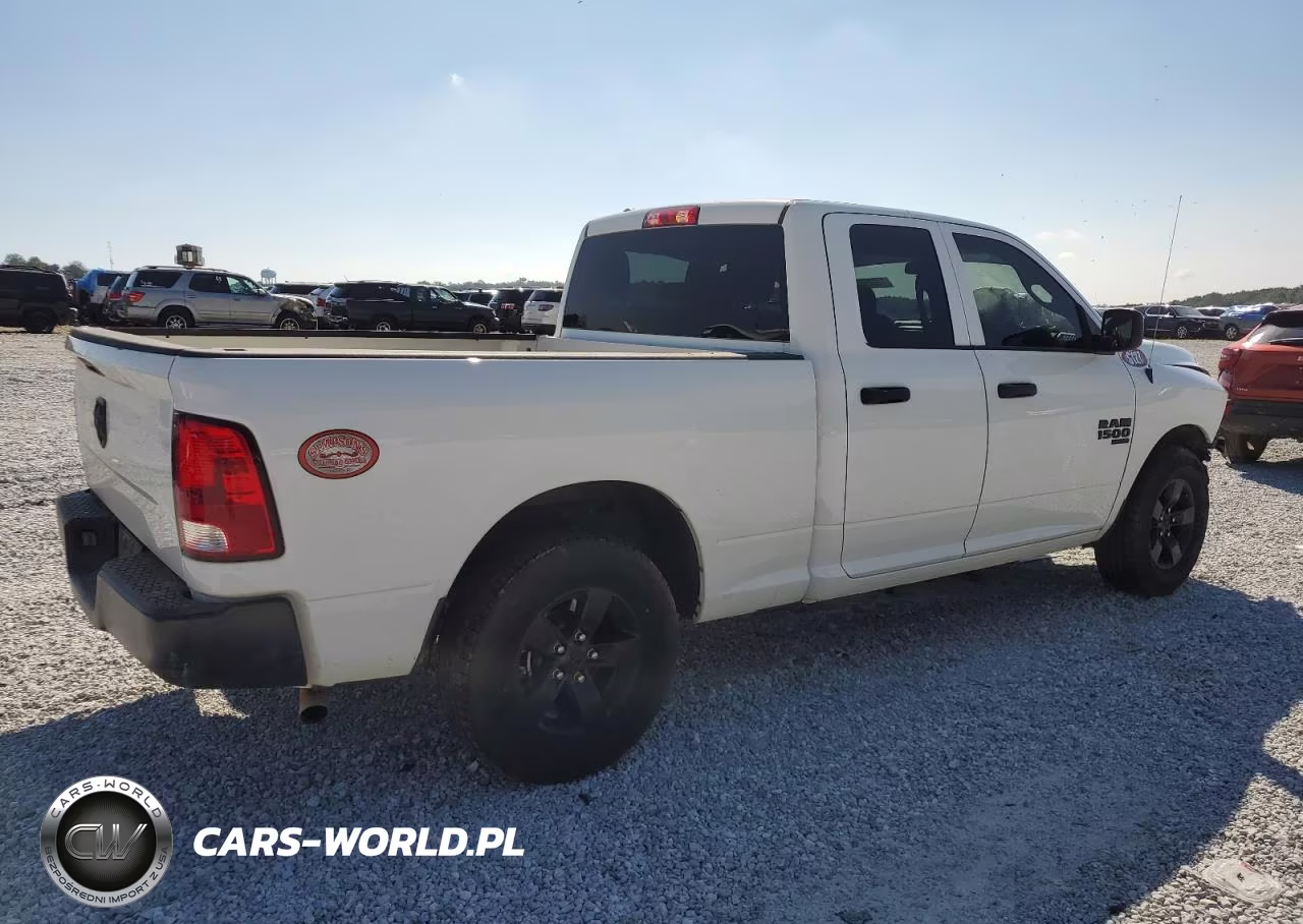 2023 Ram 1500 Classic Tradesman VIN:1C6RR6FG4PS565197 - 3