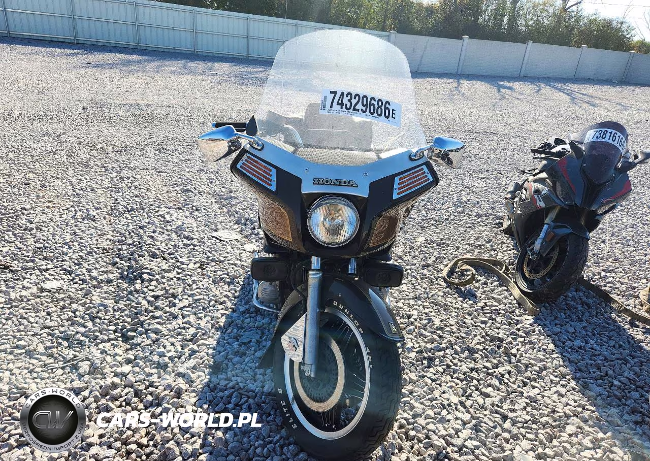 1982 Honda Goldwing VIN:1HFSC0228CA228122 - 2