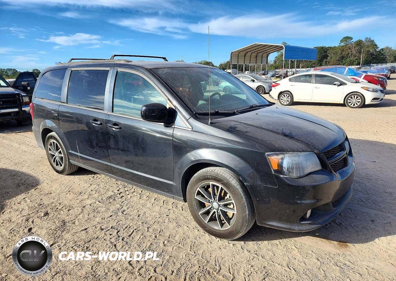 2018 Dodge Grand Caravan Gt VIN:2C4RDGEG6JR282145 - 4