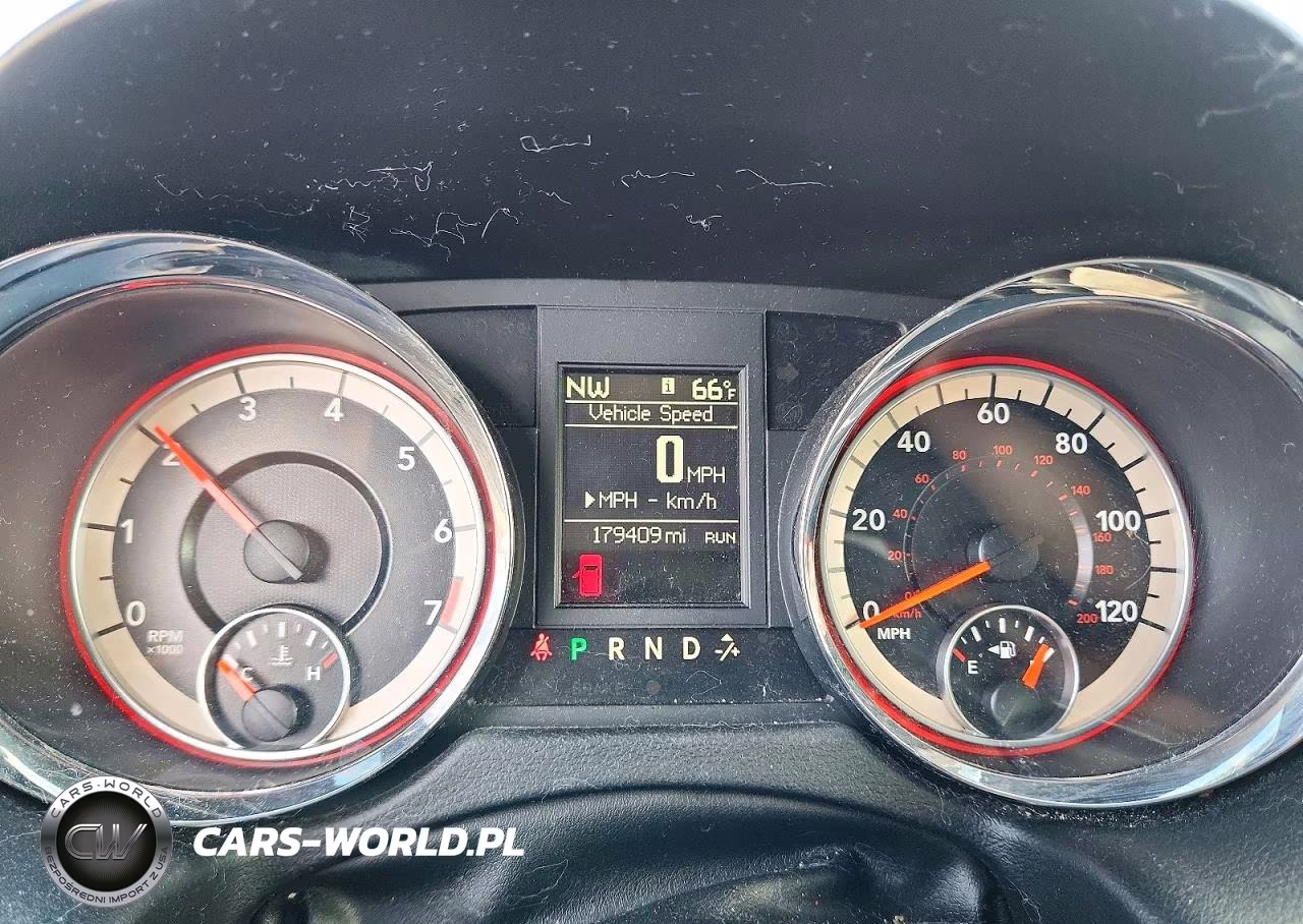2018 Dodge Grand Caravan Gt VIN:2C4RDGEG6JR282145 - 9