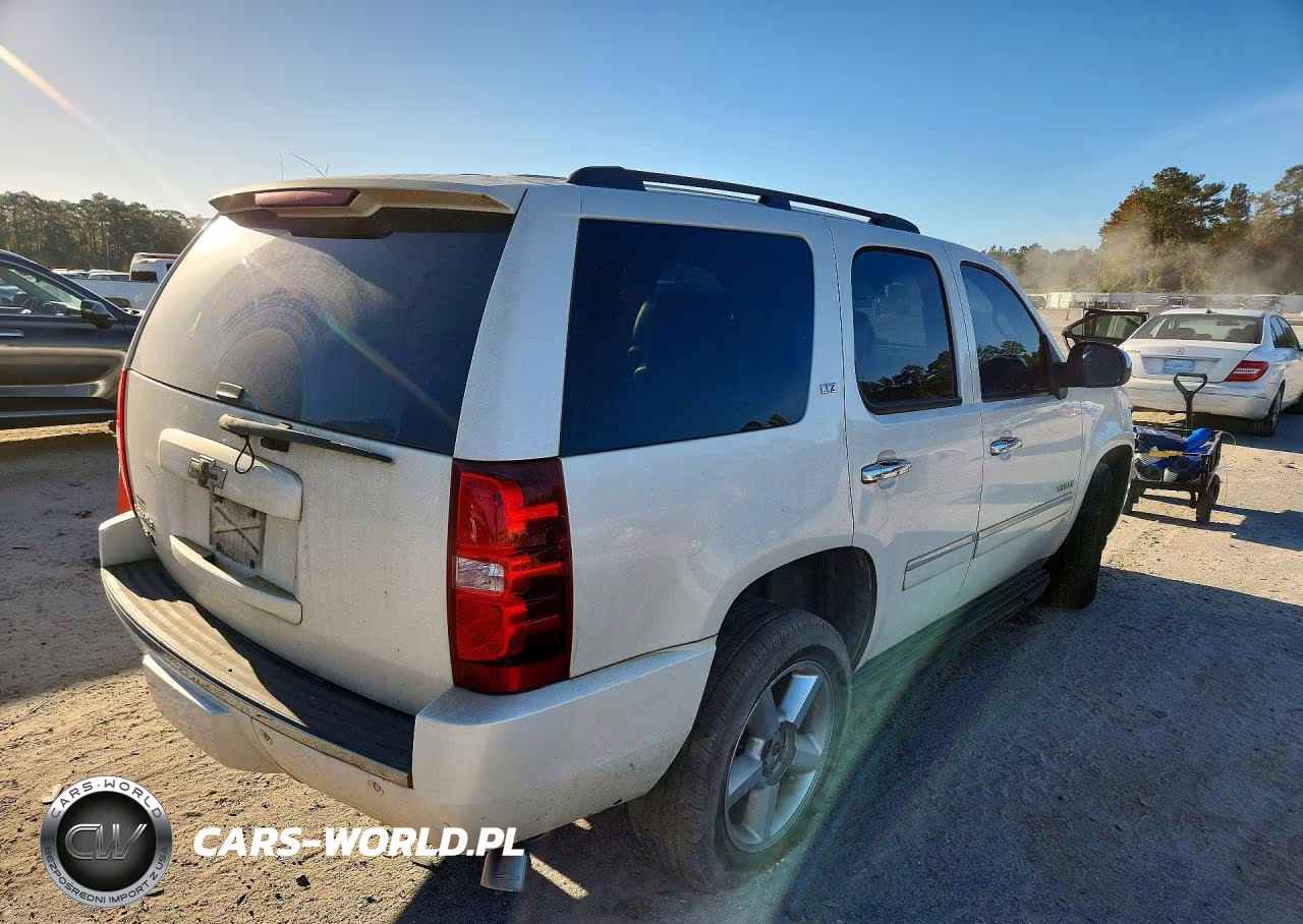 2011 Chevrolet Tahoe K1500 Ltz VIN:1GNSKCE08BR195929 - 3