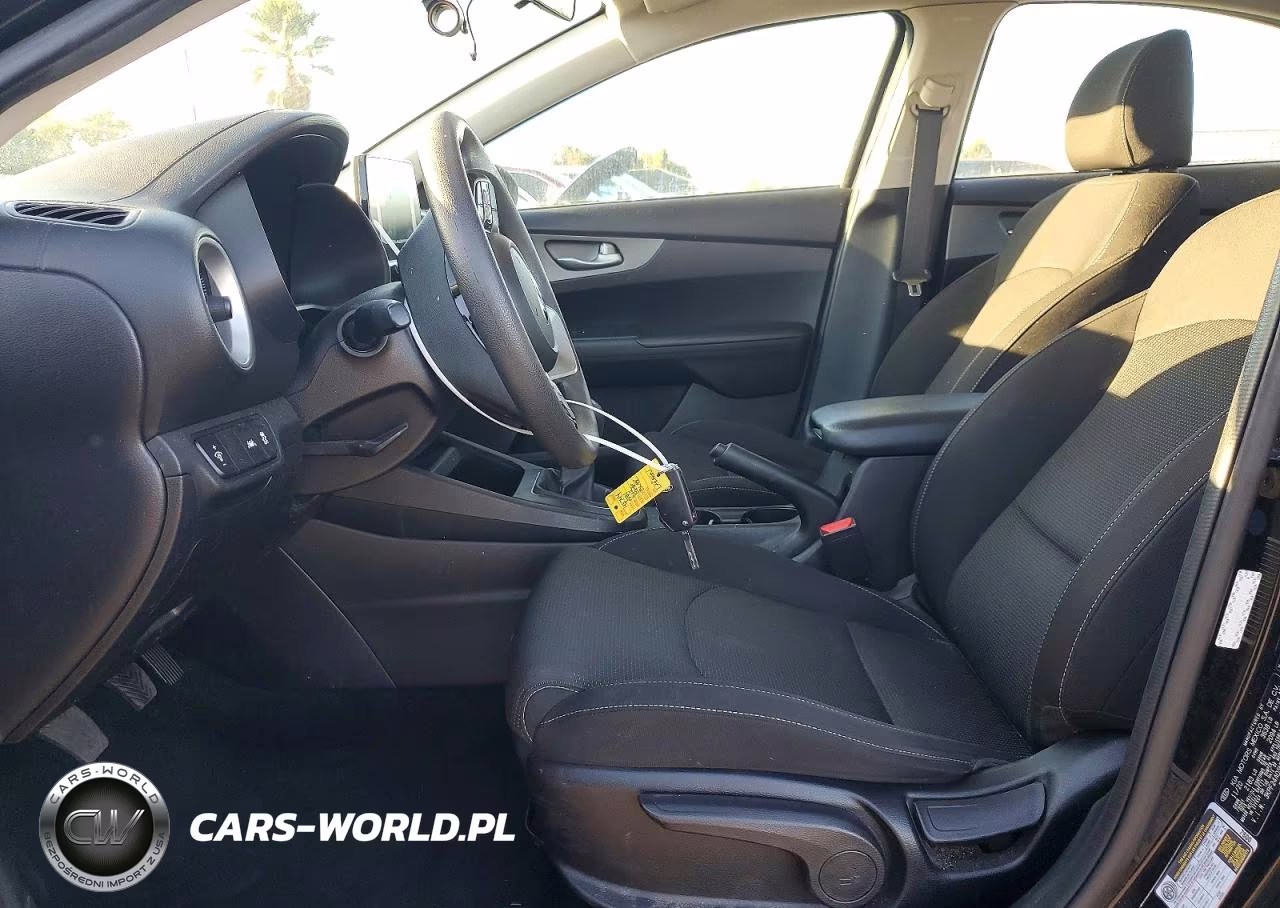 2021 Kia Forte Fe VIN:3KPF24AD5ME304953 - 7
