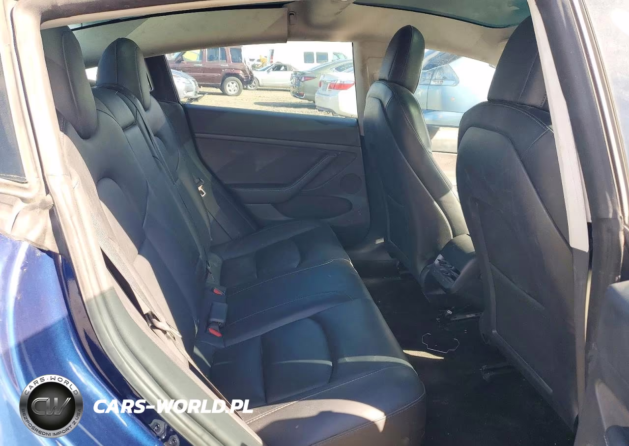 2022 Tesla Model 3 VIN:5YJ3E1EA7NF359828 - 10