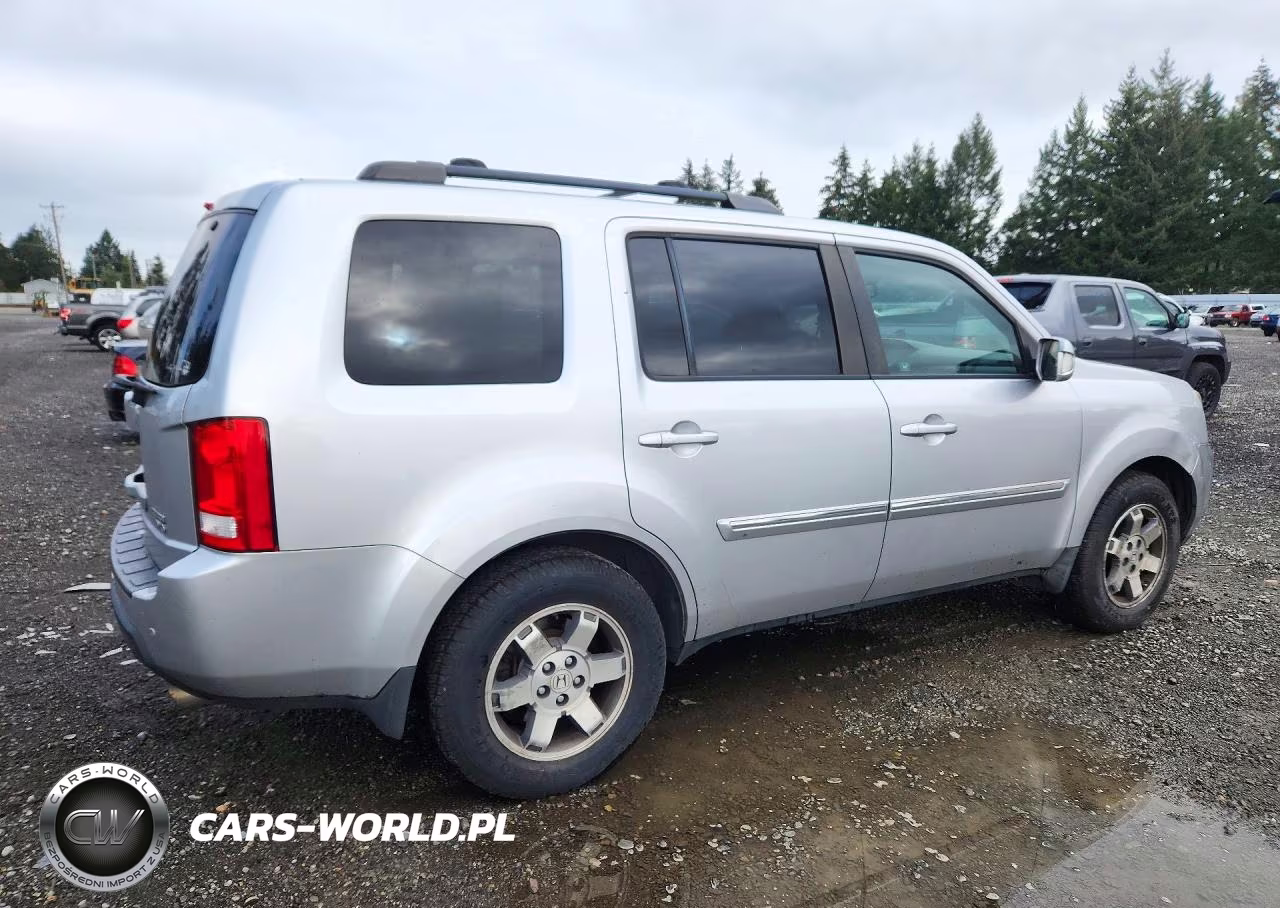 2010 Honda Pilot Touring VIN:5FNYF4H91AB024547 - 3