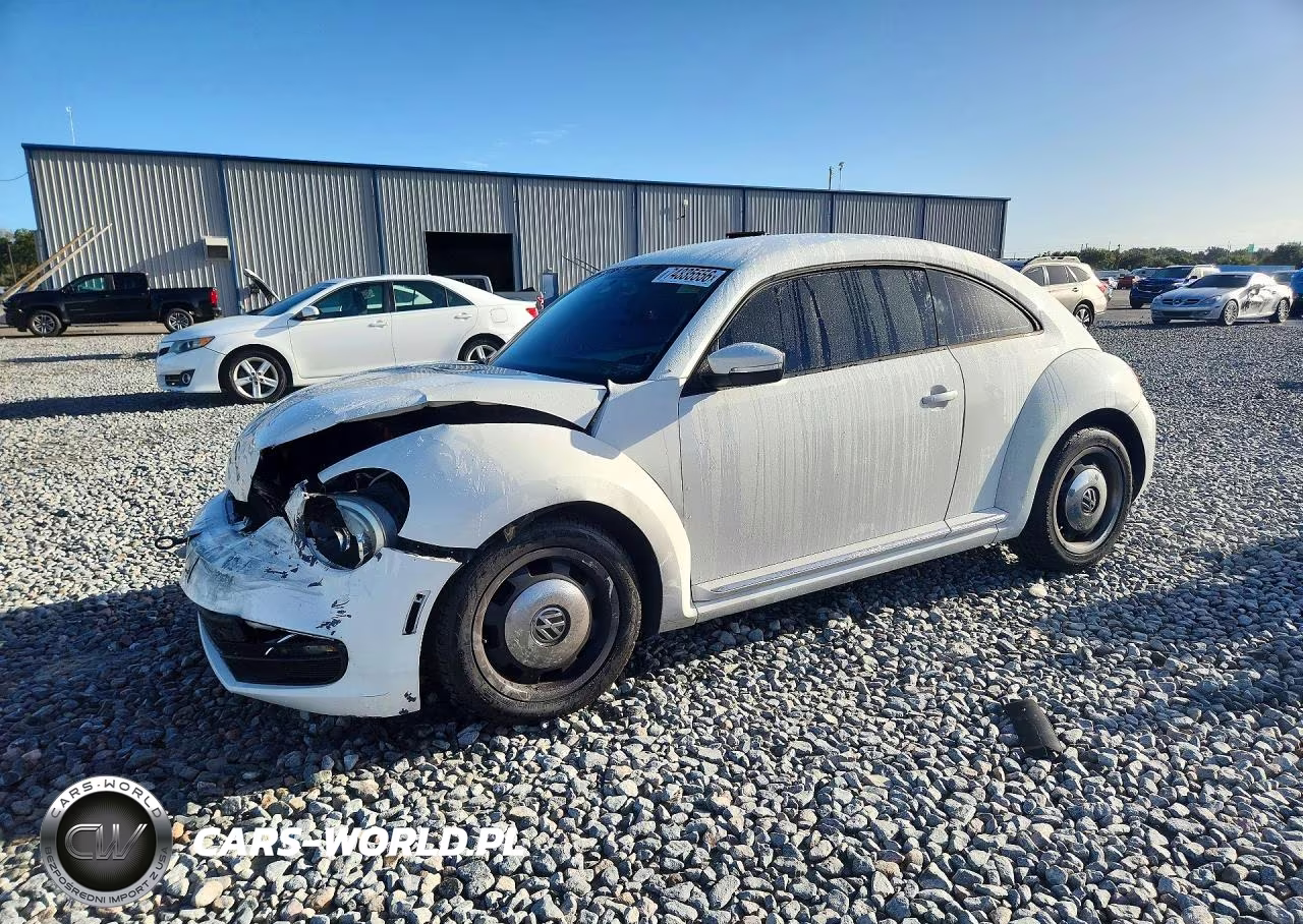 2013 Volkswagen Beetle VIN:3VWJX7AT2DM606966 - 1