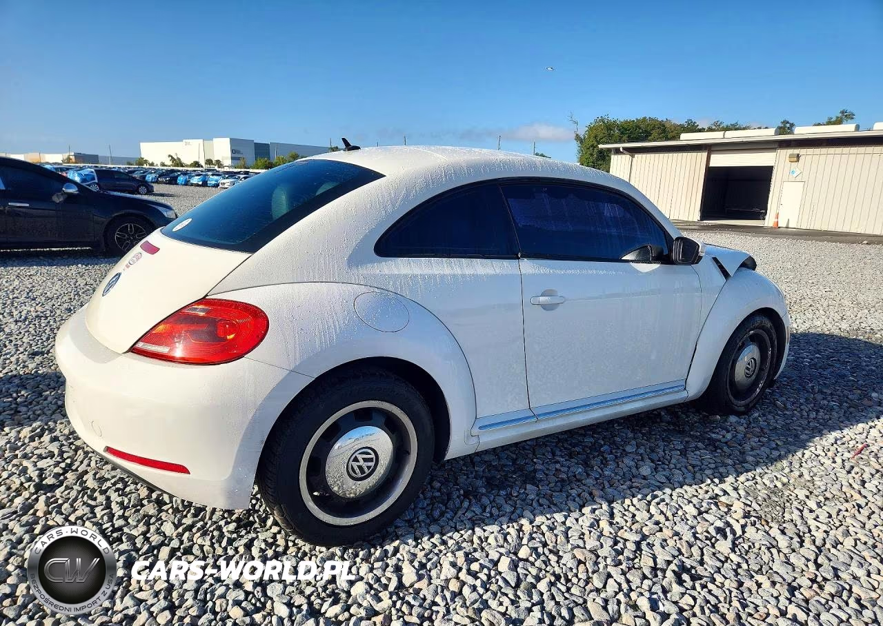 2013 Volkswagen Beetle VIN:3VWJX7AT2DM606966 - 3