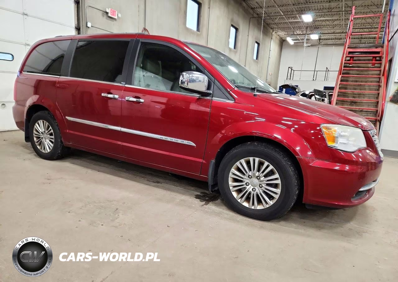 2013 Chrysler Town & Country Touring L VIN:2C4RC1CG1DR665238 - 4