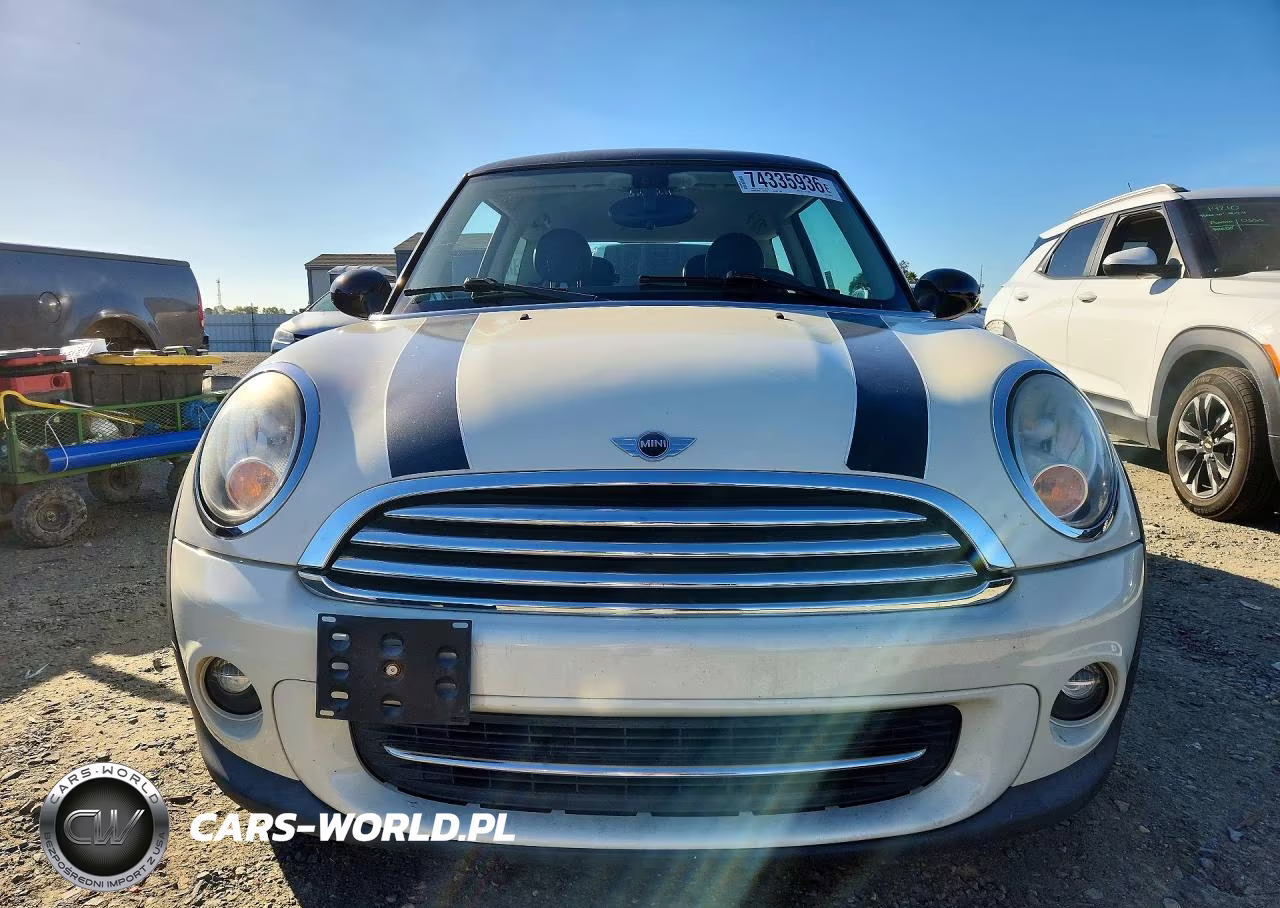 2011 Mini Cooper VIN:WMWSU3C5XBT098913 - 5