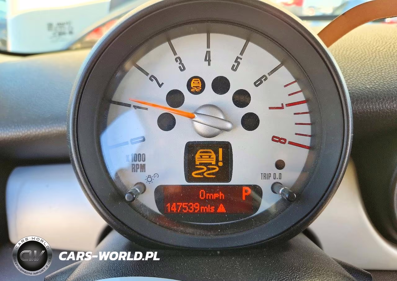 2011 Mini Cooper VIN:WMWSU3C5XBT098913 - 9