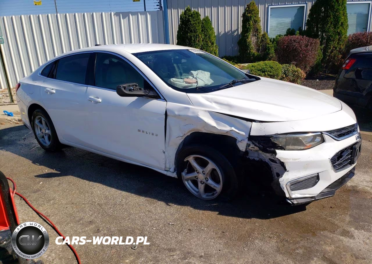 2017 Chevrolet Malibu Ls VIN:1G1ZC5ST0HF215155 - 4
