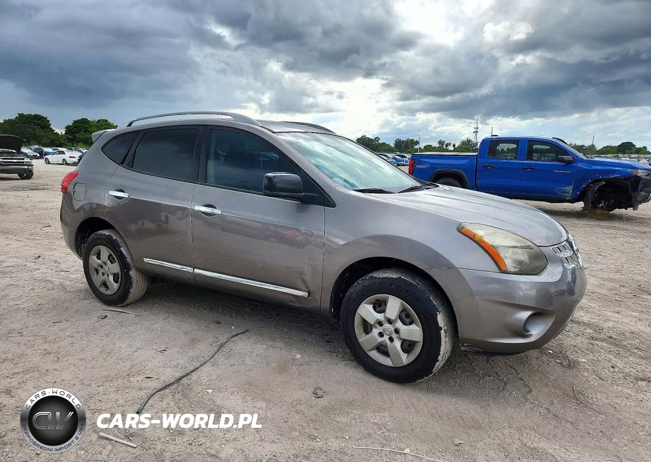 2015 Nissan Rogue Select S – zdjęcie 1 z 10