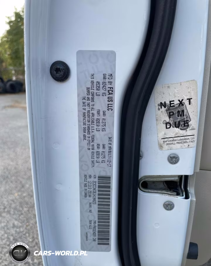 2018 Chrysler 300 Limited VIN:2C3CCAKG8JH194623 - 10