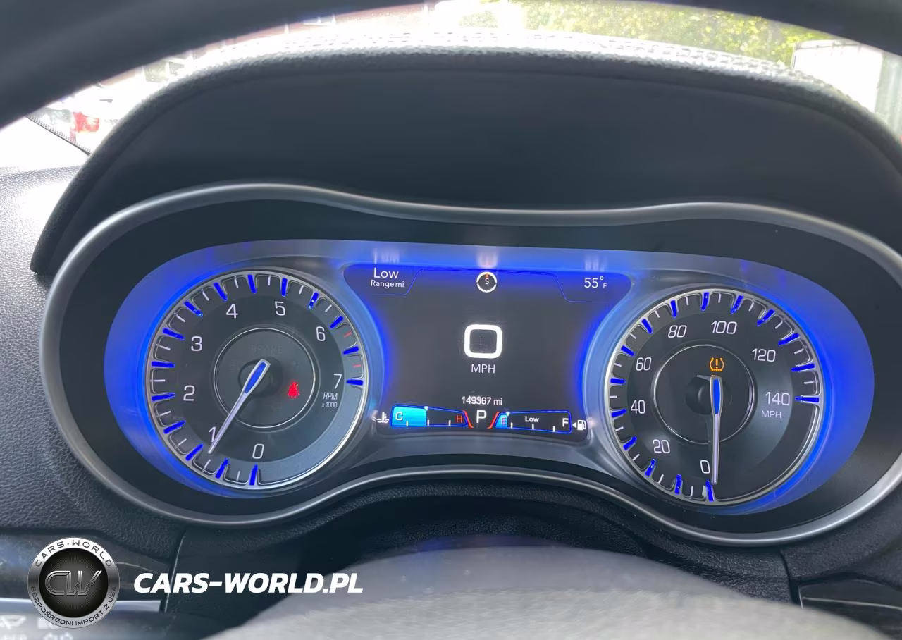 2018 Chrysler 300 Limited VIN:2C3CCAKG8JH194623 - 8