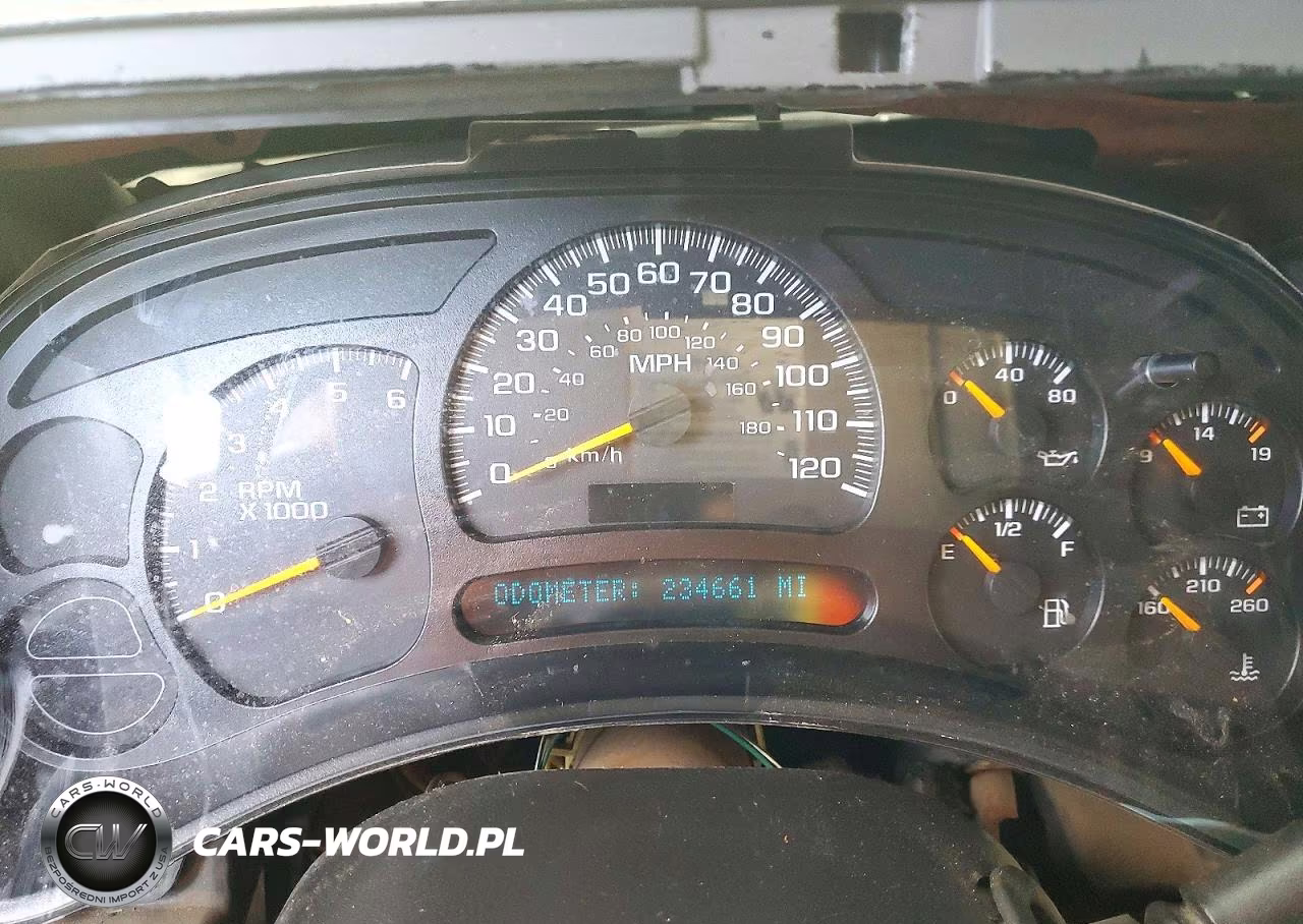 2003 Chevrolet Silverado C1500 VIN:2GCEC19V531101464 - 9