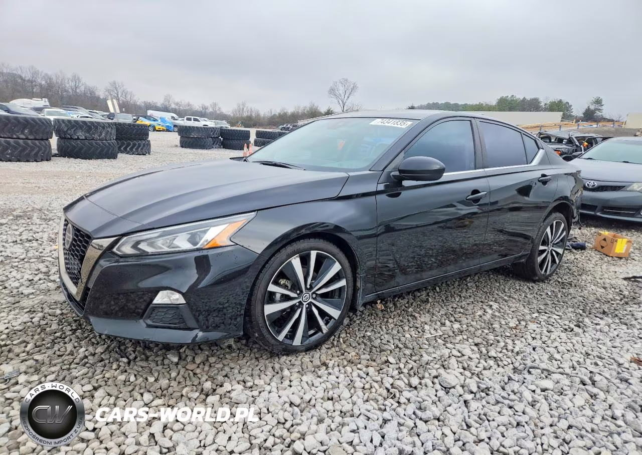 2022 Nissan Altima Sr