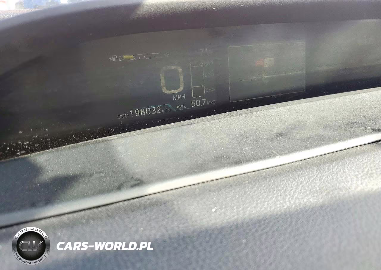 2017 Toyota Prius Two Eco VIN:JTDKARFUXH3536517 - 9
