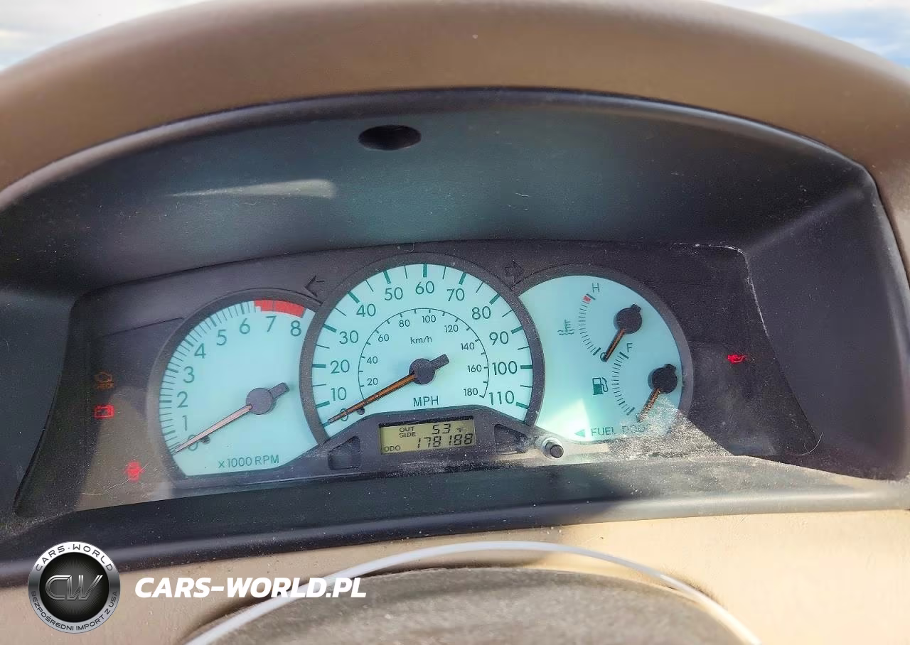 2004 Toyota Corolla Le VIN:JTDBR32E142017814 - 9