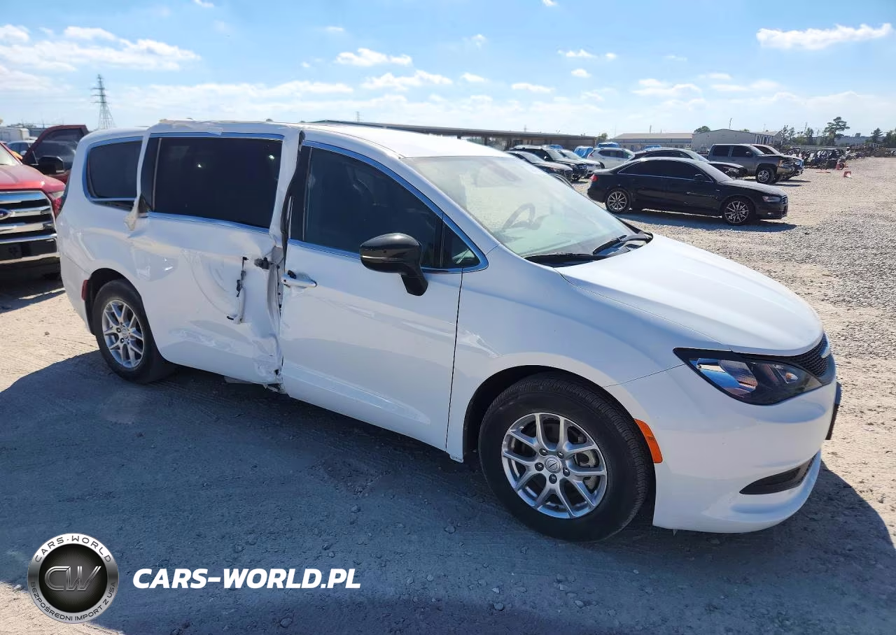 2026 Chrysler Voyager Lx VIN:2C4RC1CG7TR161307 - 4
