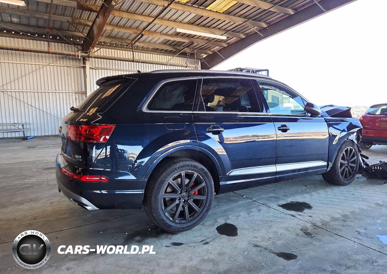2018 Audi Q7 Premium Plus VIN:WA1LAAF78JD007920 - 3