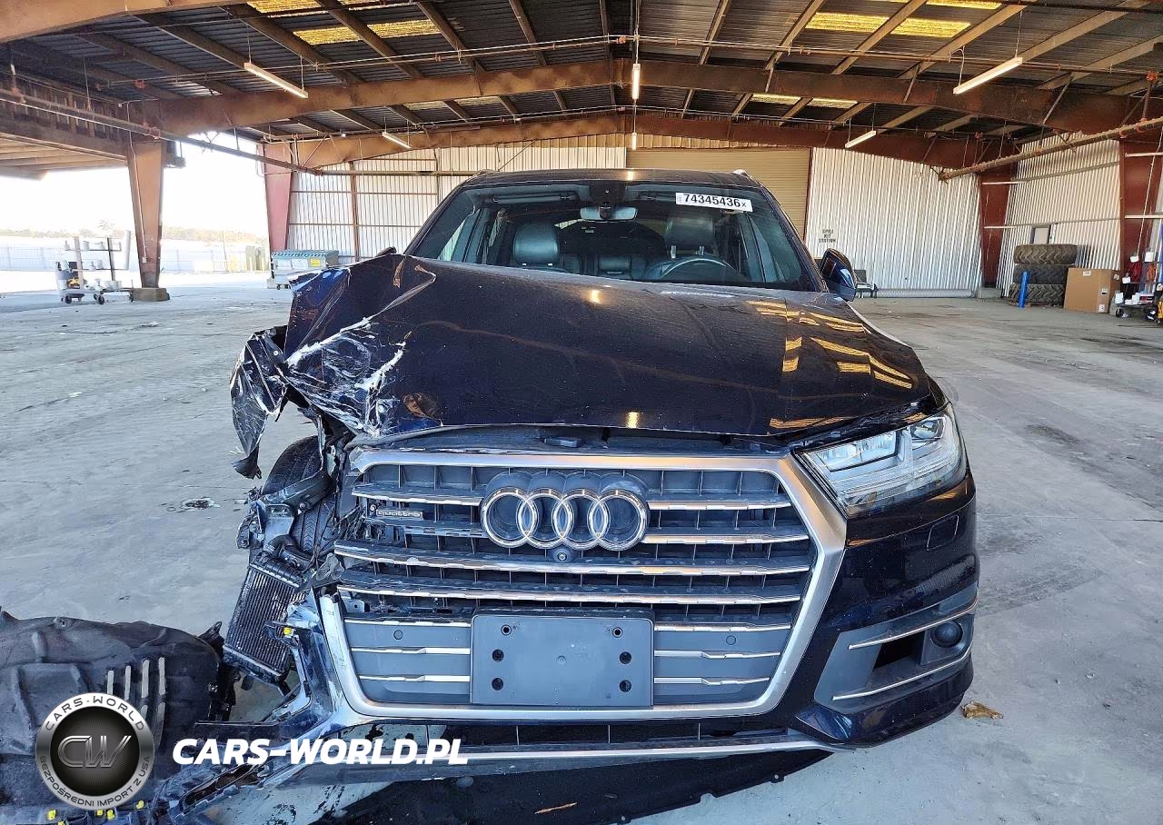 2018 Audi Q7 Premium Plus VIN:WA1LAAF78JD007920 - 5
