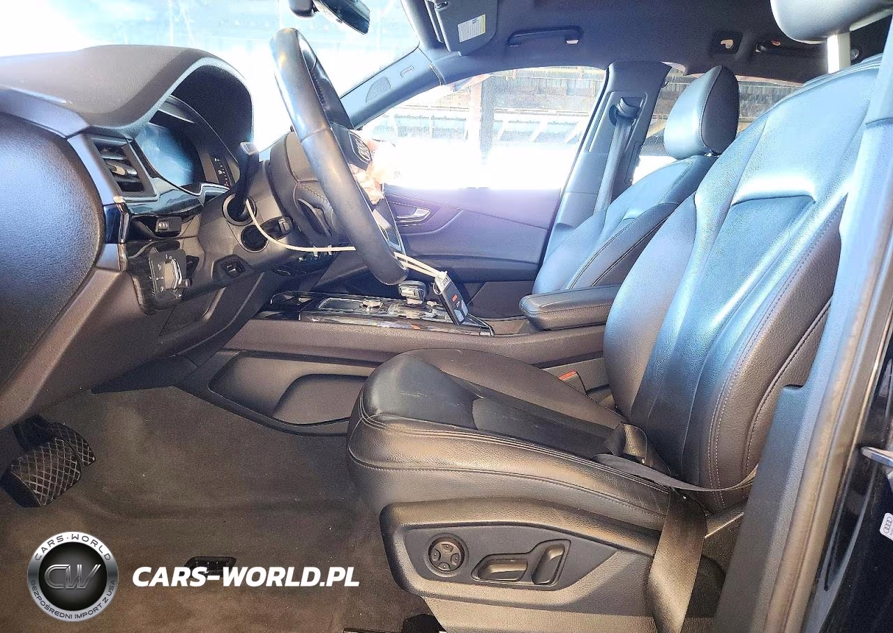 2018 Audi Q7 Premium Plus VIN:WA1LAAF78JD007920 - 7