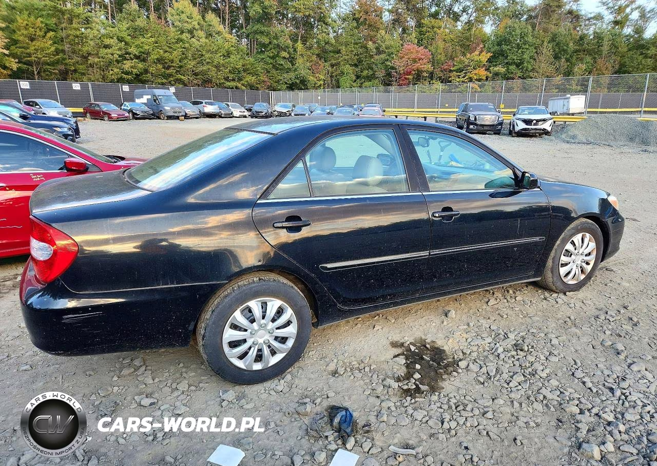 2003 Toyota Camry Xle V6 VIN:JTDBF32K830123542 - 3