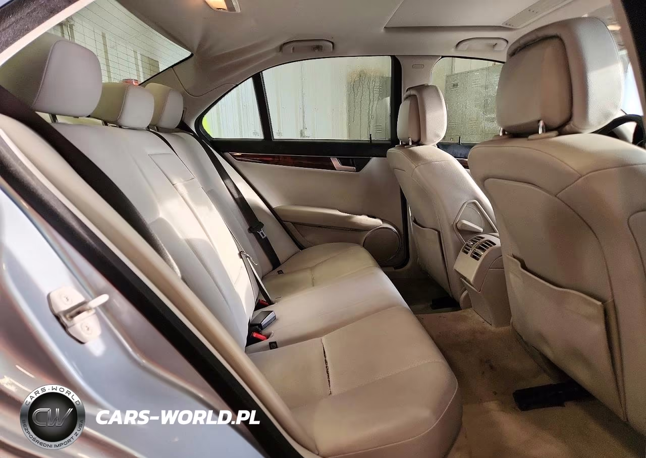 2013 Mercedes-Benz C 300 4Matic VIN:WDDGF8AB6DA810444 - 10