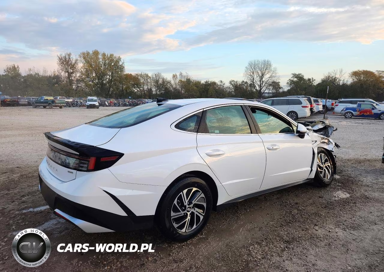 2026 Hyundai Sonata Hybrid Blue VIN:KMHL24JJ1TA171601 - 3