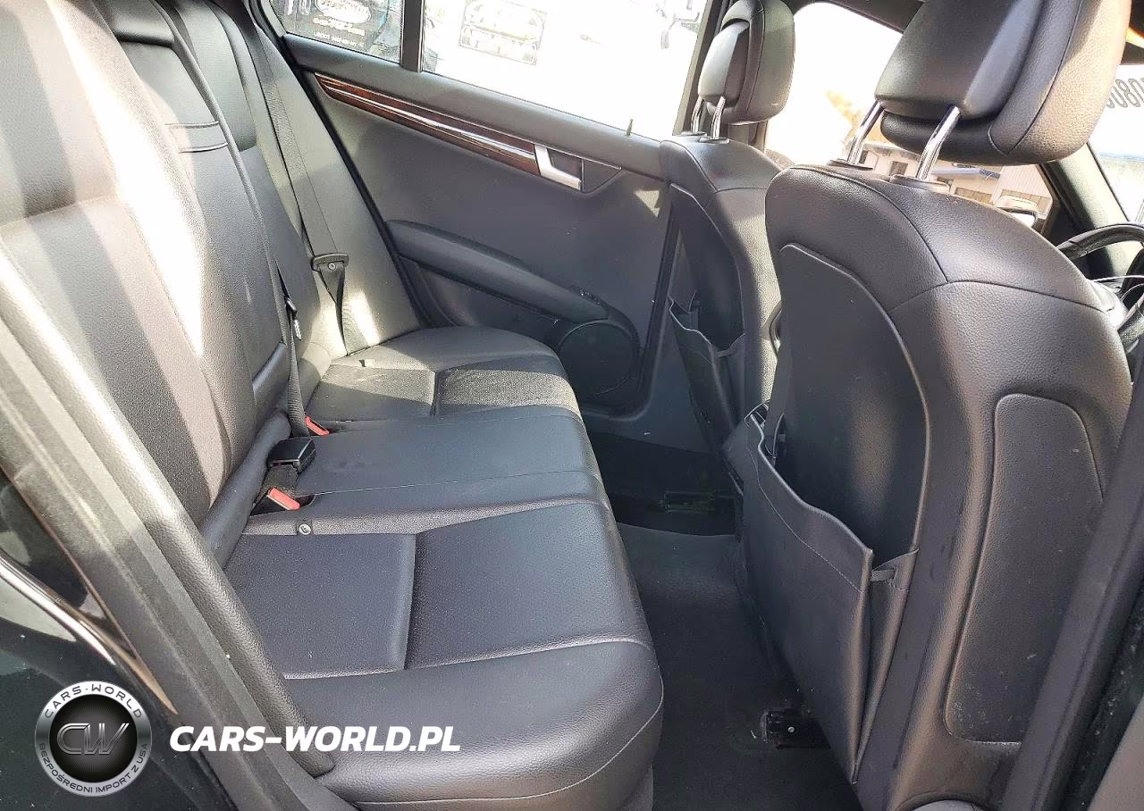 2014 Mercedes-Benz C 250 VIN:WDDGF4HB0ER315531 - 10