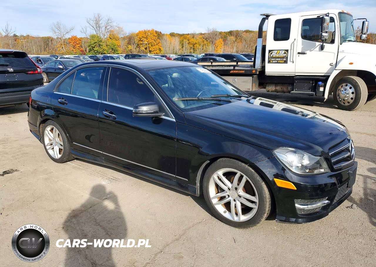 2014 Mercedes-Benz C 250 VIN:WDDGF4HB0ER315531 - 4