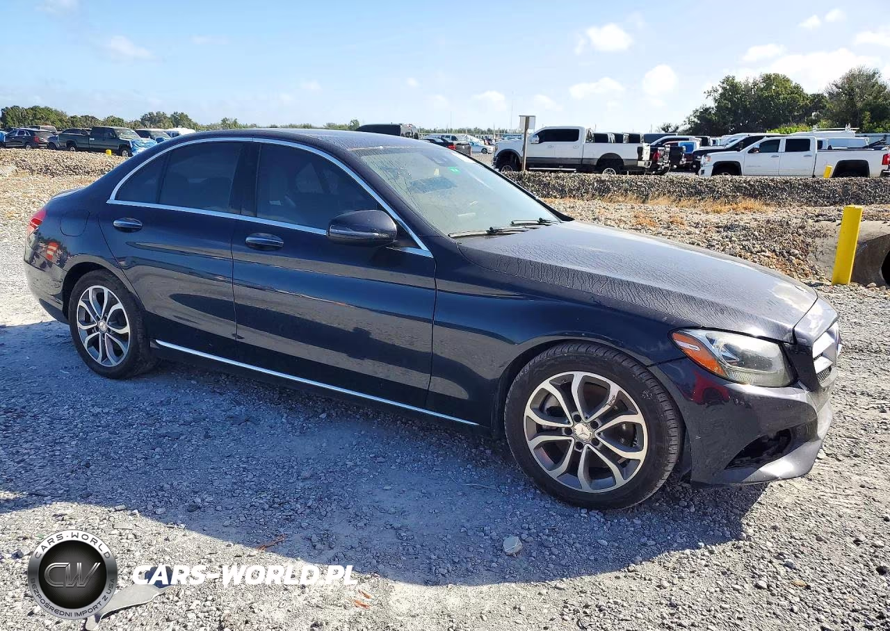 2016 Mercedes-Benz C 300 VIN:55SWF4JB4GU157962 - 4