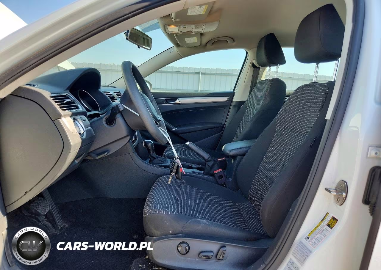 2018 Volkswagen Passat S VIN:1VWAA7A35JC010278 - 7