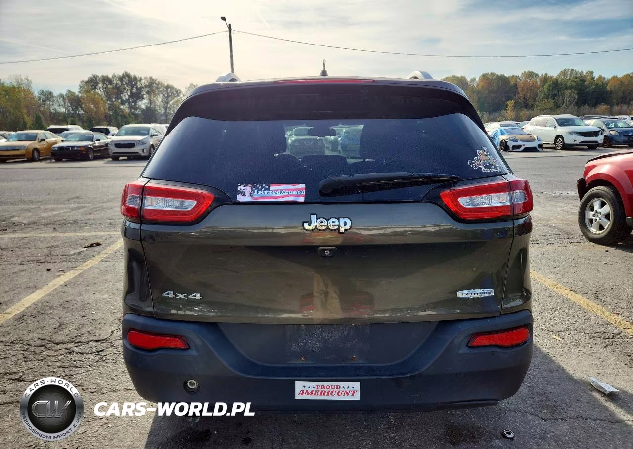 2015 Jeep Cherokee Latitude VIN:1C4PJMCB7FW557090 - 6