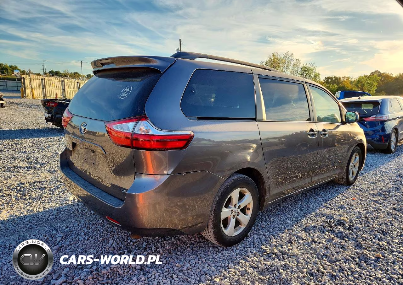 2016 Toyota Sienna Le VIN:5TDKK3DC9GS746706 - 3