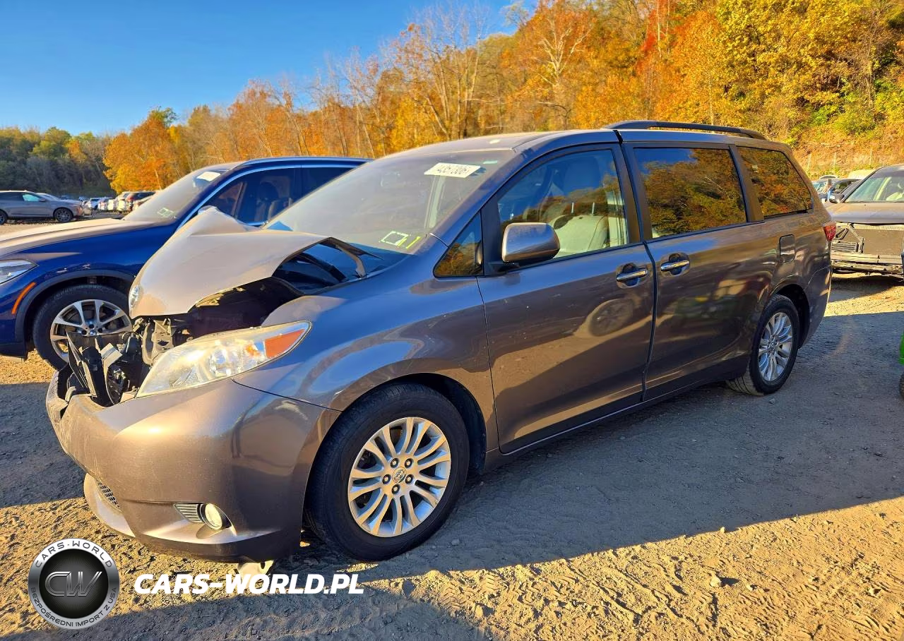 2017 Toyota Sienna Xle Premium 8-Passenger VIN:5TDYZ3DC7HS767223 - 1