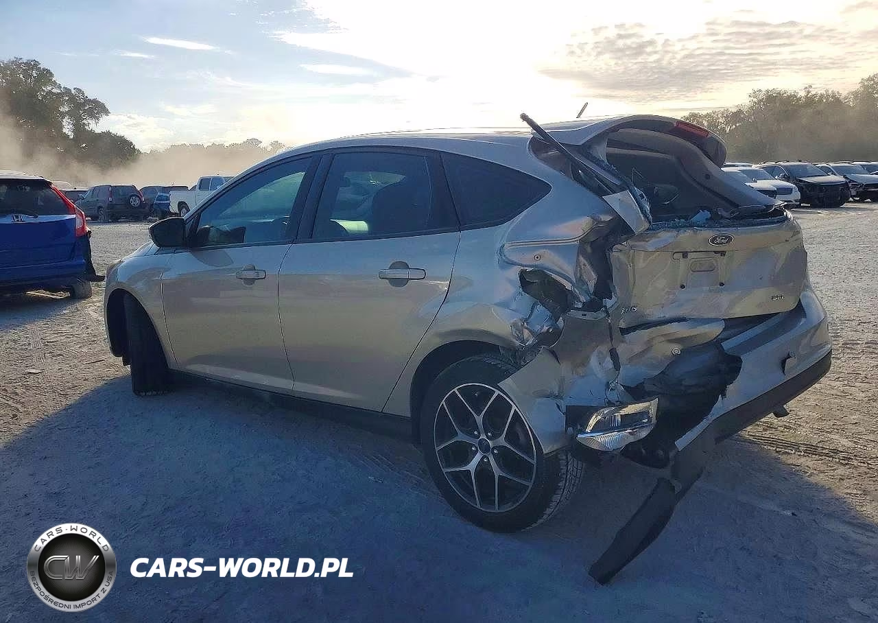2017 Ford Focus Sel VIN:1FADP3M21HL262443 - 2