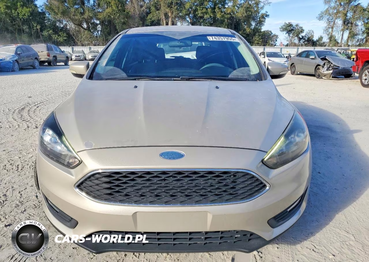 2017 Ford Focus Sel VIN:1FADP3M21HL262443 - 5