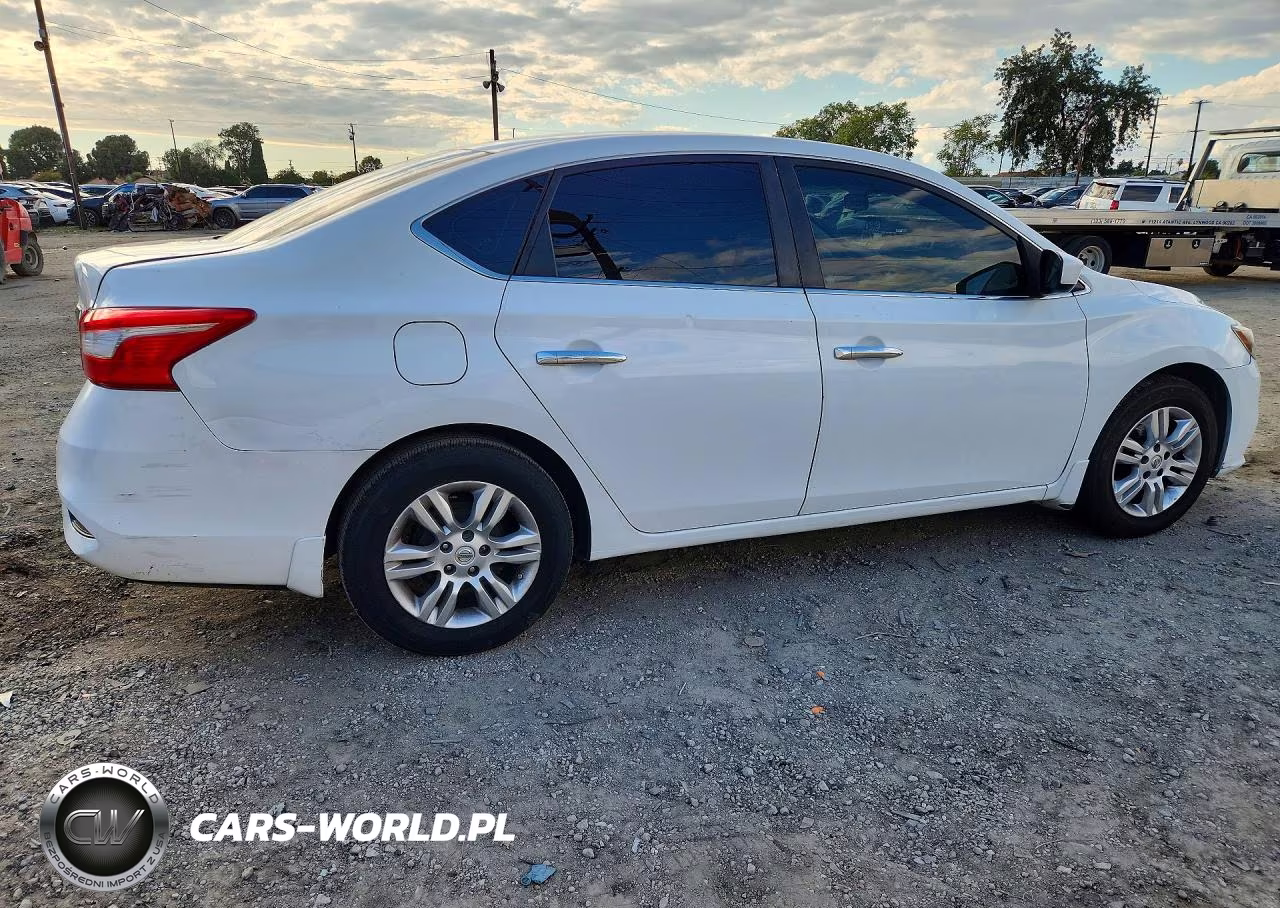 2017 Nissan Sentra S VIN:3N1AB7AP1HY334058 - 3