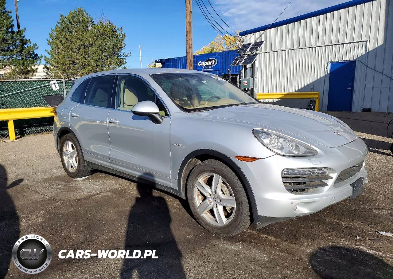 2011 Porsche Cayenne S Hybrid VIN:WP1AE2A20BLA92602 - 4