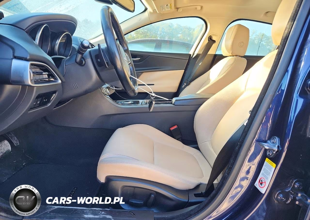 2018 Jaguar Xe Premium VIN:SAJAD4FX2JCP35150 - 7