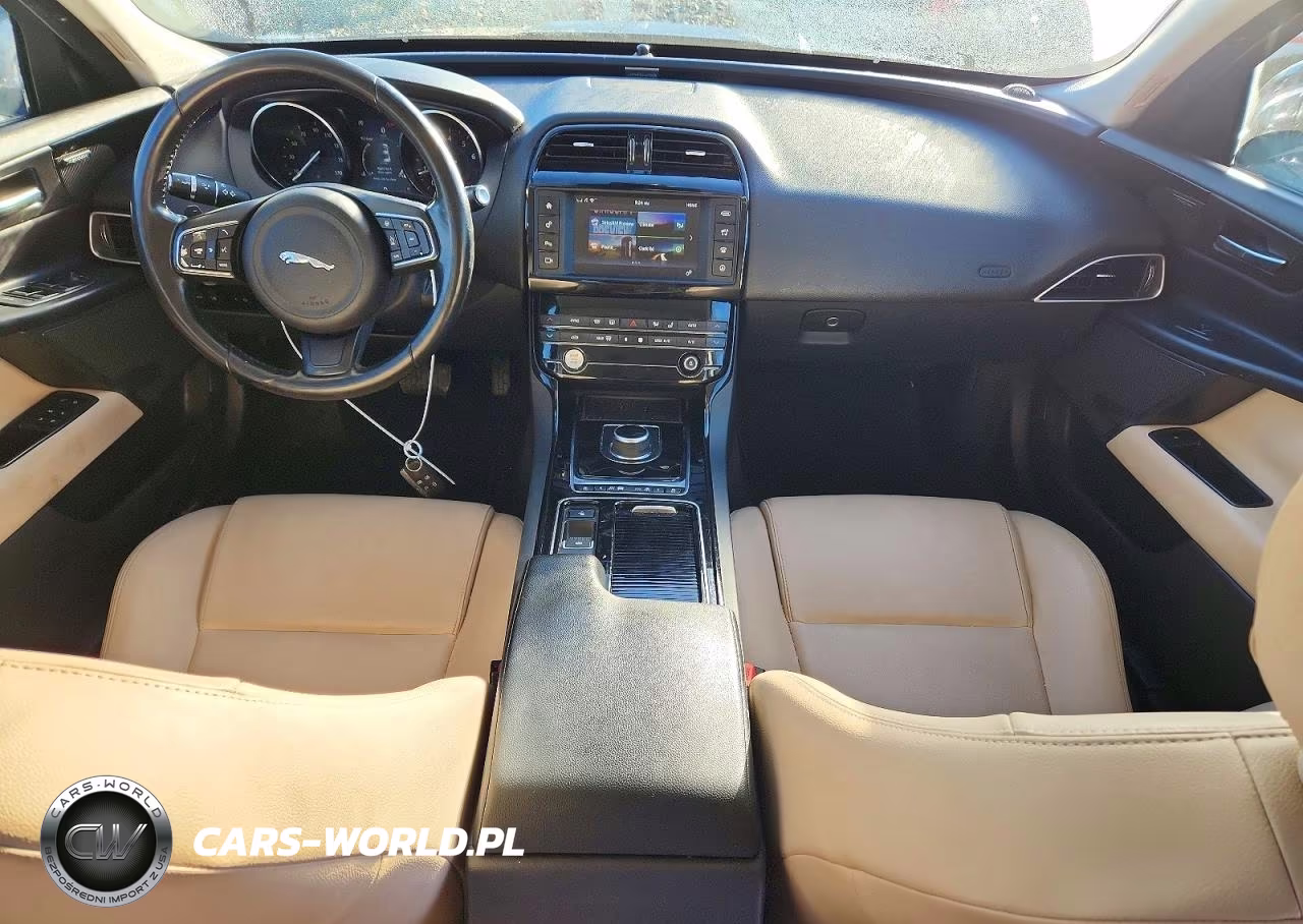 2018 Jaguar Xe Premium VIN:SAJAD4FX2JCP35150 - 8