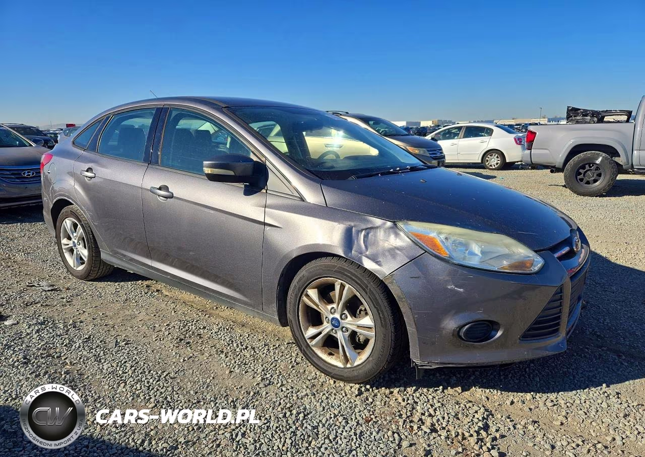 2013 Ford Focus Se VIN:1FADP3F29DL374141 - 4