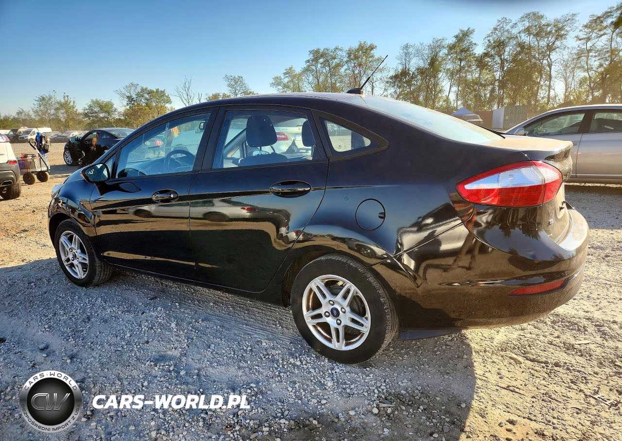 2018 Ford Fiesta Se VIN:3FADP4BJ5JM135523 - 2
