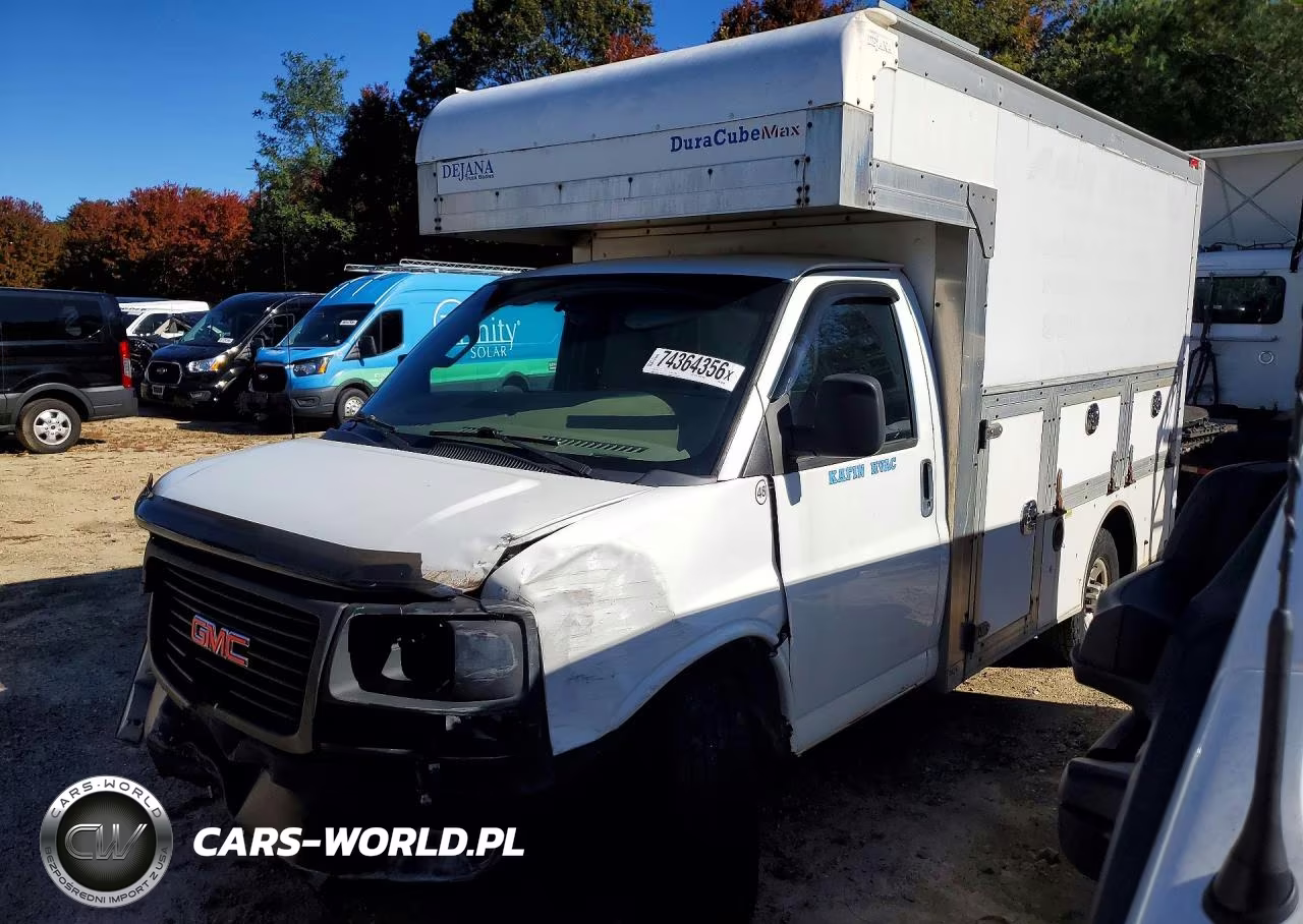 2016 GMC Savana Utility - Service Truck