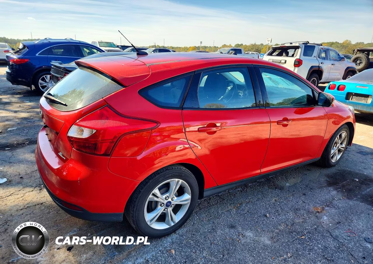 2014 Ford Focus Se VIN:1FADP3K2XEL392736 - 3